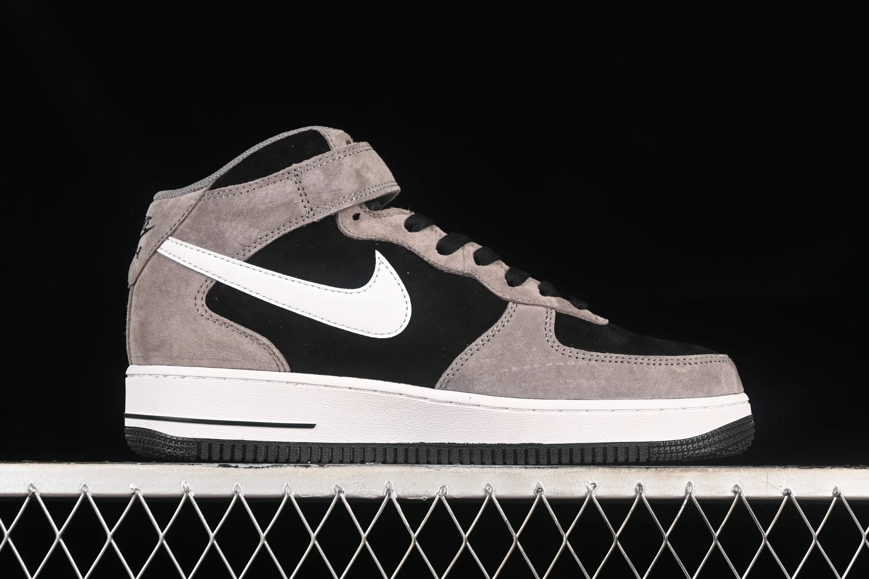 All Categories Nk Air Force 1 Air Force Series Nk Air Force 1 Mid Air Force Mid Nk Air Force 1'07 Mid Customized Air Force One Chinese Casual Sneakers CW2289-111